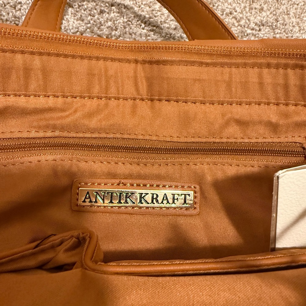 Antik Kraft woven leather crossbody camel cognac top handle - Picture 3 of 9